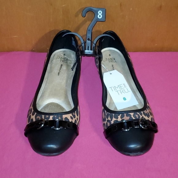 Womens Animal Print Flats With Memory Foam - Picture 5 of 6